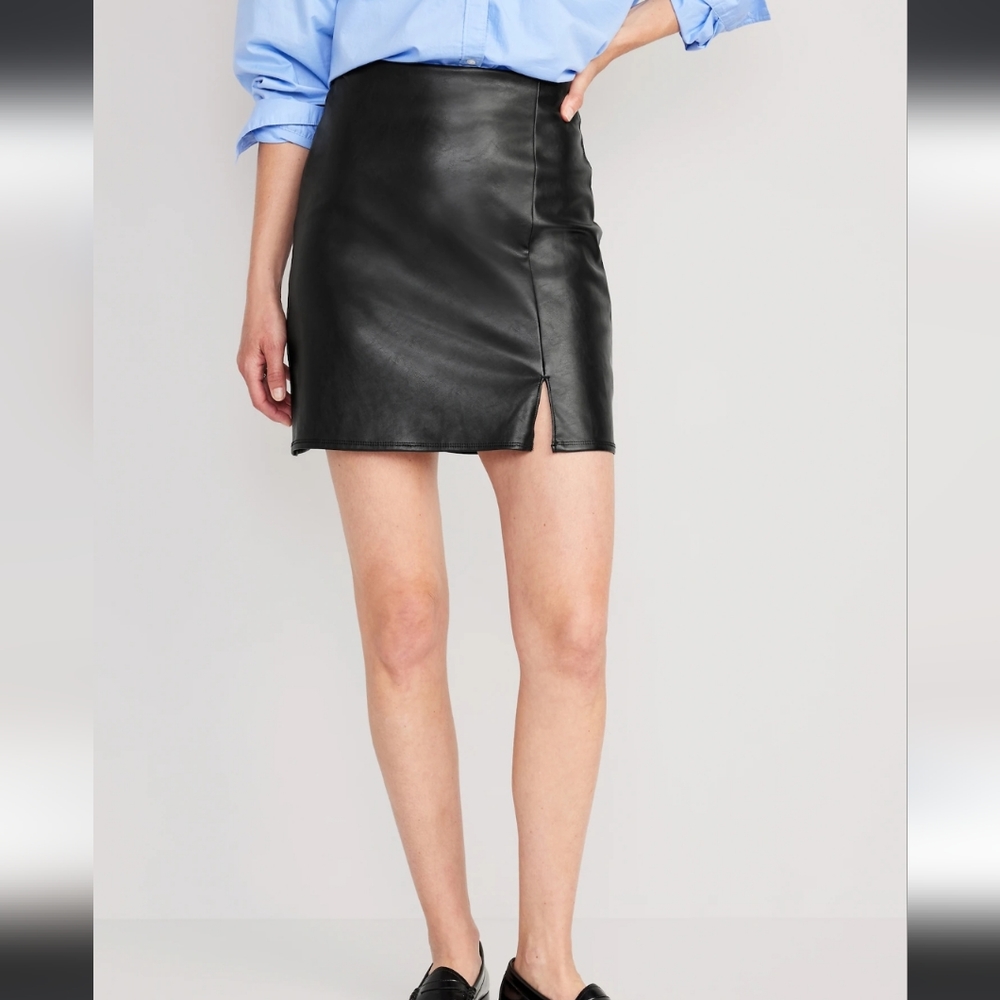 NWT Old Navy High-Waisted Faux Leather Mini Skirt